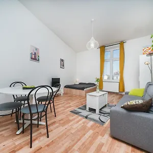 https://leons-apartment-plac-nowy-heart-of-jewish-quarter.krakowhotelspoland.com
